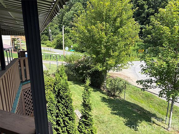 2nd image of 256A Bruce Rd