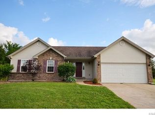 150 Whispering Dr, Winfield, MO 63389