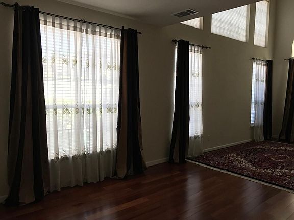 4th image of 5914 Pala Mesa Dr