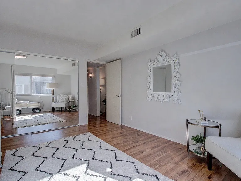 10707 Camarillo St #214 — Photo 17