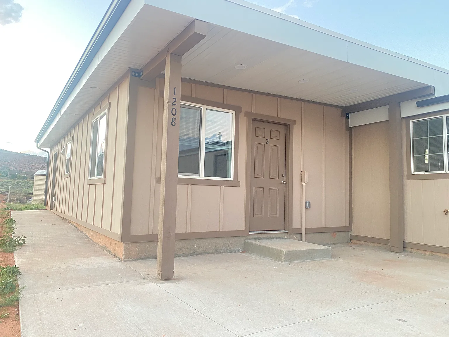 Studio, 700 sqft, $1,200 — Photo 1
