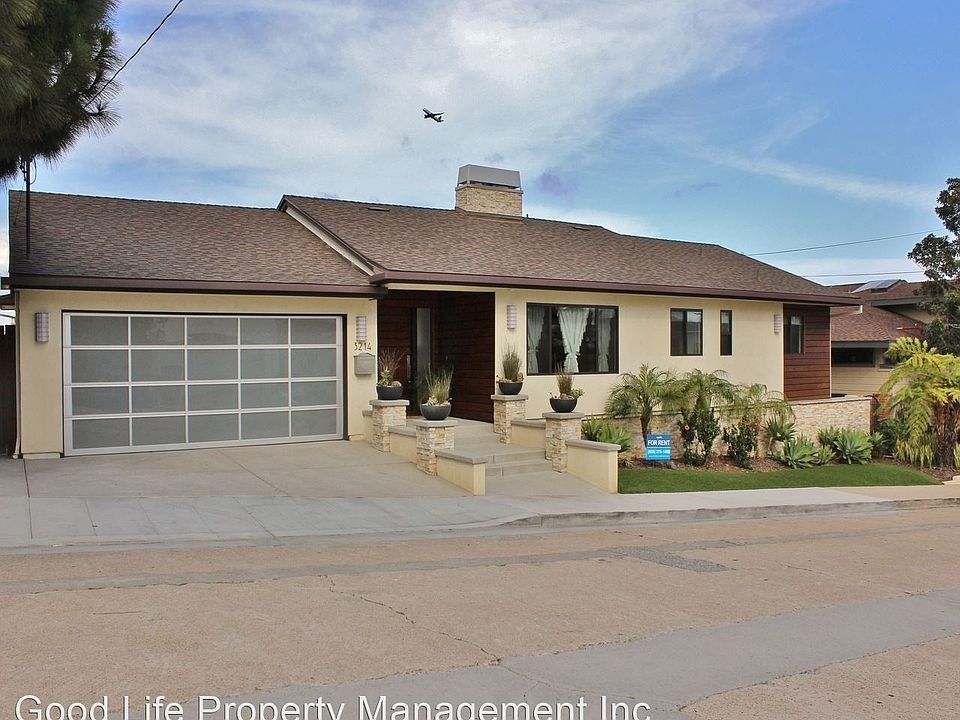 2nd image of 3214 Udall St