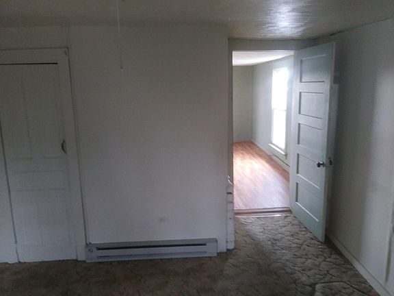 3rd image of 607 Watkins Ave