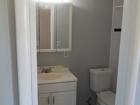 5th image of 1210 E 27th Ave