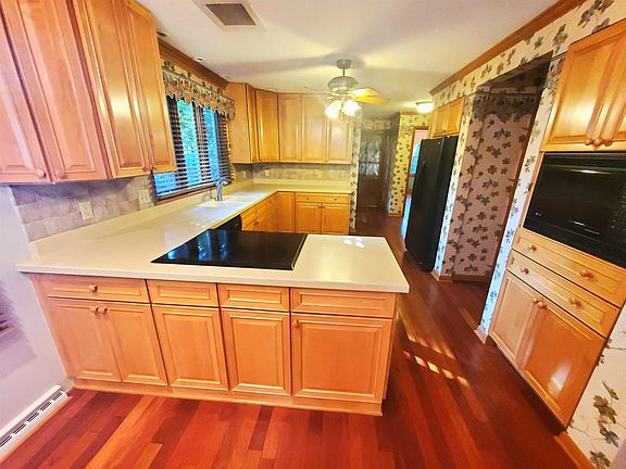 4th image of 1909 Boscobel Ct