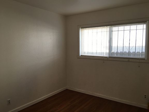 4th image of 5801 44th St