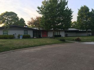 1019 Evergreen Hills Rd, Dallas, TX 75208