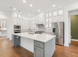 100 Barefoot Park Ln, Georgetown, TX 78628