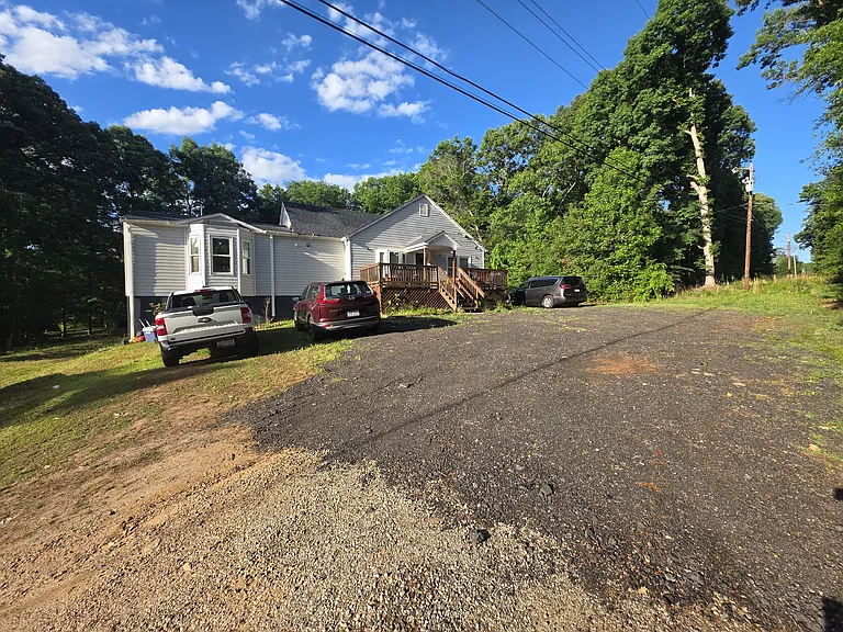 546 Hopkins Rd — Photo 14