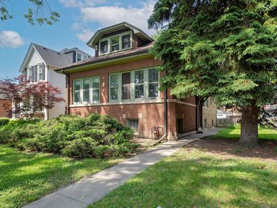 7046 N Osceola Ave, Chicago, IL, 60631