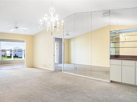 3rd image of 675 W Lake Jasmine Cir Unit 675-206
