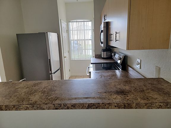 5th image of 188 Ocean Bluff Dr