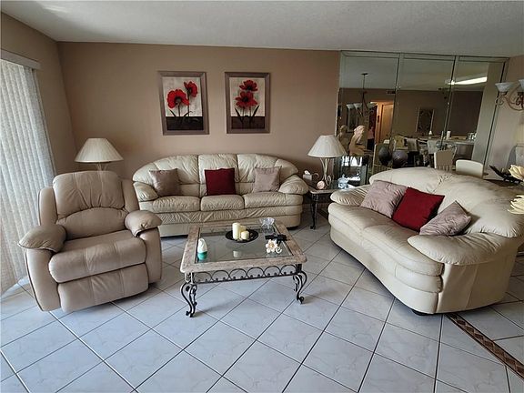 3rd image of 2238 N Cypress Bend Drive #PH1