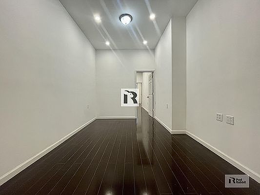 5th image of 165 Troutman St APT 1R