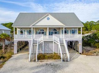 346 Audubon Pl, Dauphin Island, AL 36528