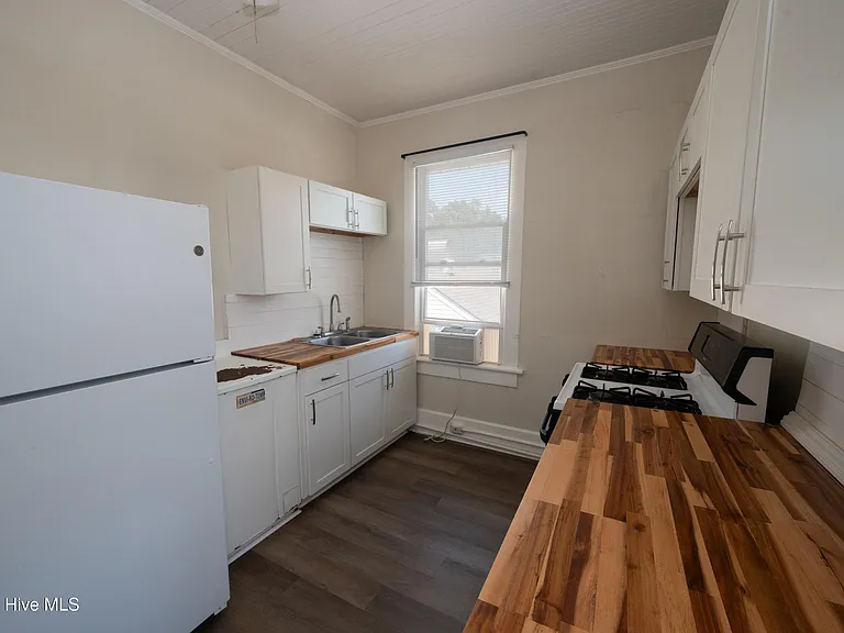 1821 Spencer Ave #B — Photo 13