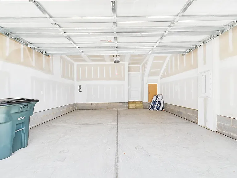 308 Ferebee Pl — Photo 18