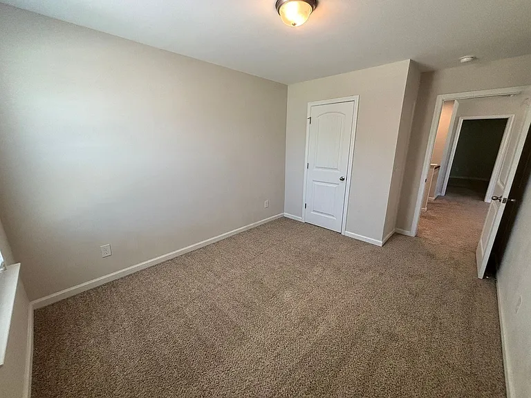 377 Baymont Dr — Photo 24
