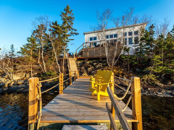 397 Stonehurst Rd, Lunenburg, NS B0J 2C0