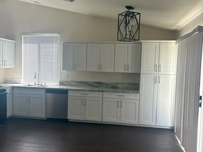 11511 Bay Meadows Ln — Photo 9