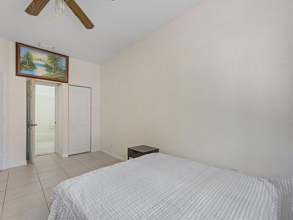 1st image of 277 Berenger Walk