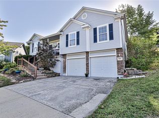 1004 SW Clover Ct, Grain Valley, MO 64029
