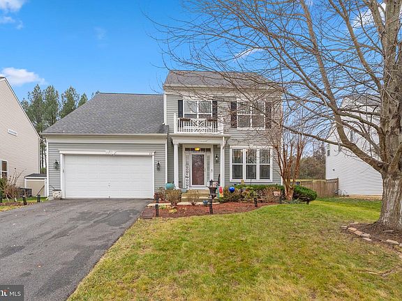 3rd image of 22 Iris Ln