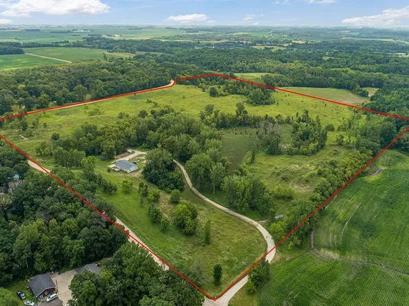 4499 230th St E, Faribault, MN 55021