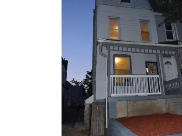 267 W Buttonwood St, Reading, PA 19601