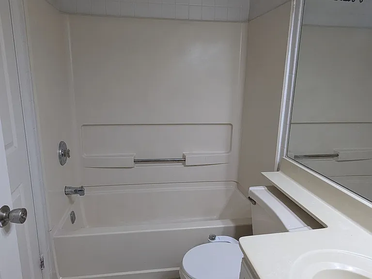 612 Waterford Dr — Photo 13