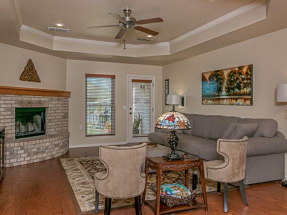 4th image of 9401 Shylana Ave