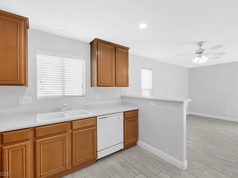 3314 Villa Fiori Ave — Photo 11
