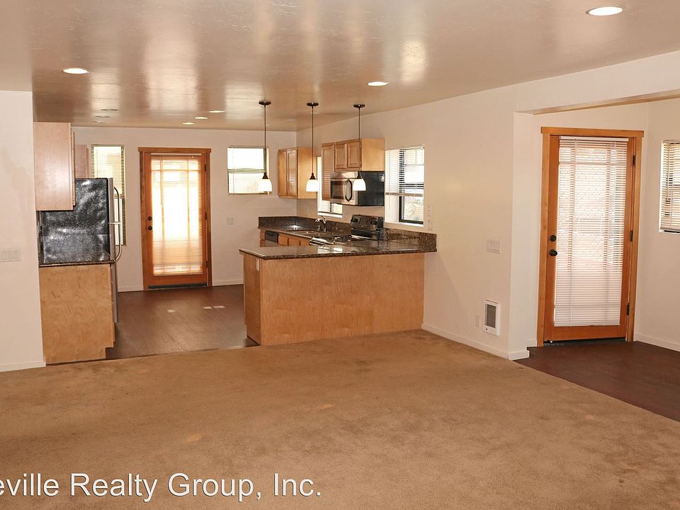 1st image of 2230 4th Ave APT B