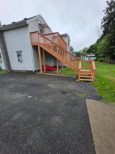 657A South St #B Photo 1