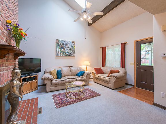 3rd image of 4324 S Blackhawk Way