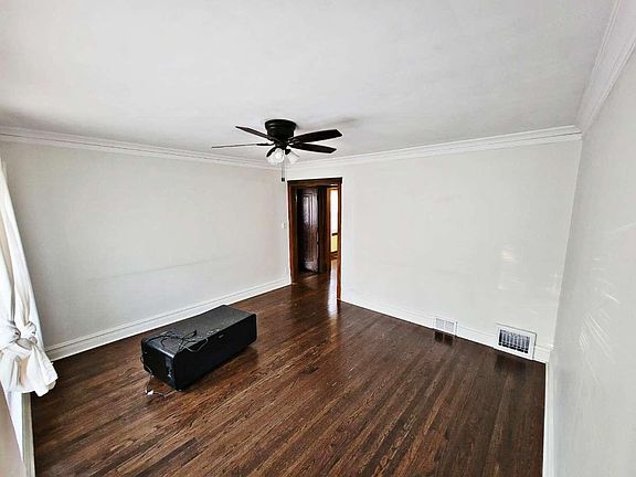 4th image of 4520 N Menard Ave
