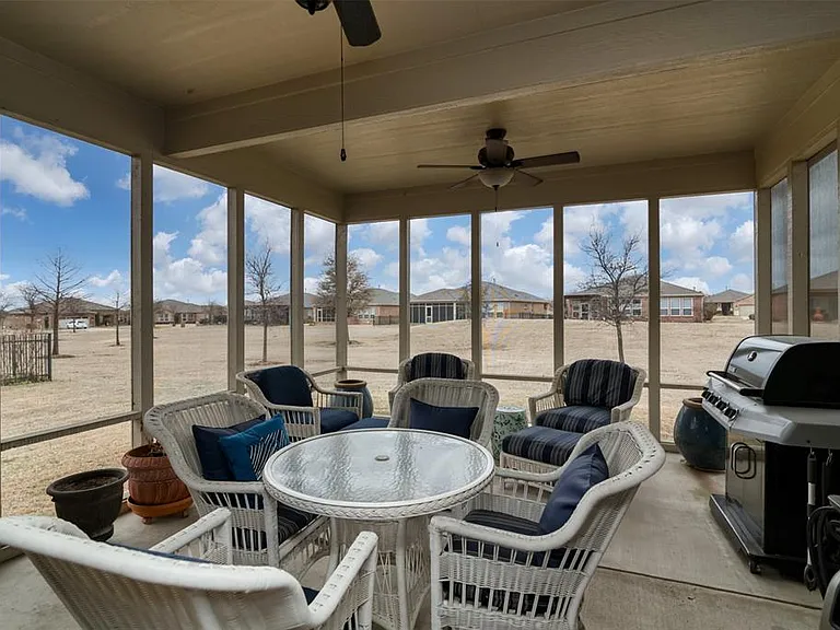 6201 Arcadia Park Ln — Photo 18