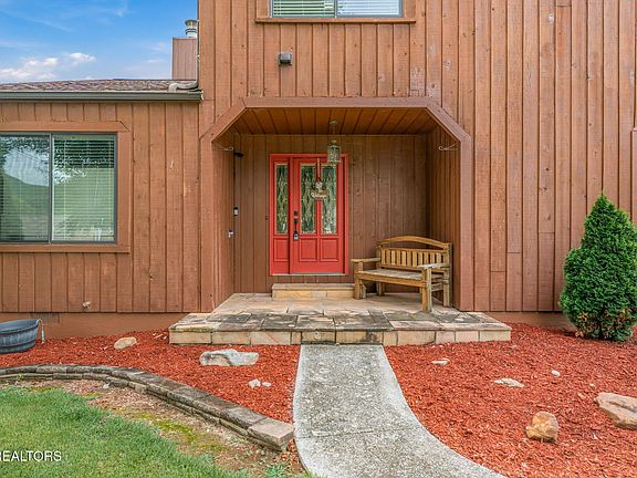 3rd image of 123 Azalea Cir