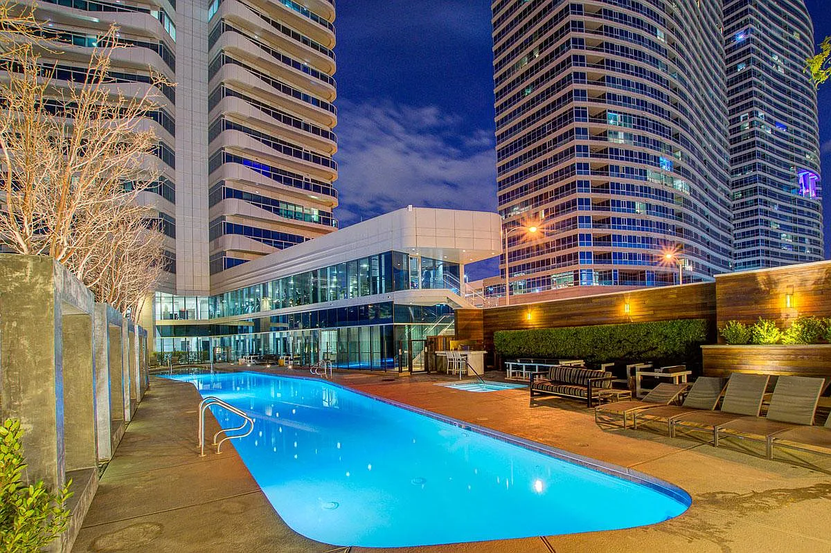 2 bed, 1111 sqft, $2,850 — Photo 1