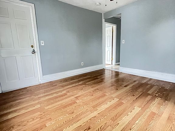 3rd image of 93 Pavilion Ave Floor 2