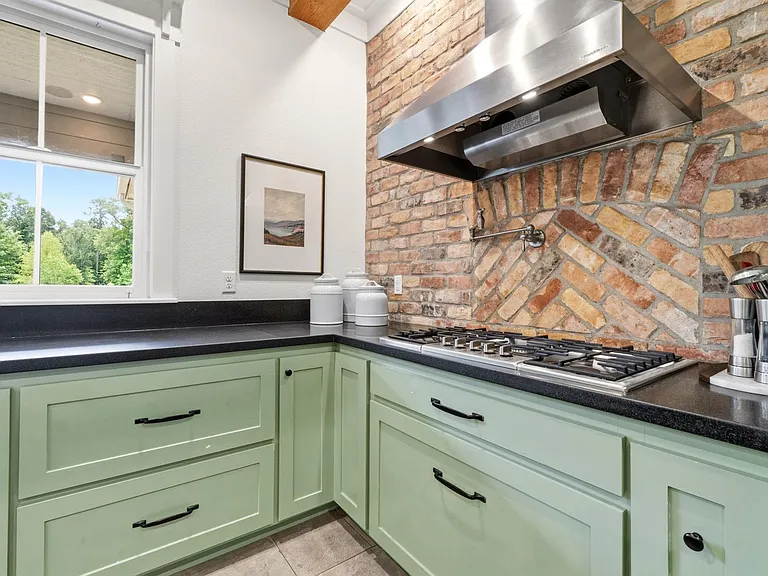 2149 Pine Acres Dr — Photo 22