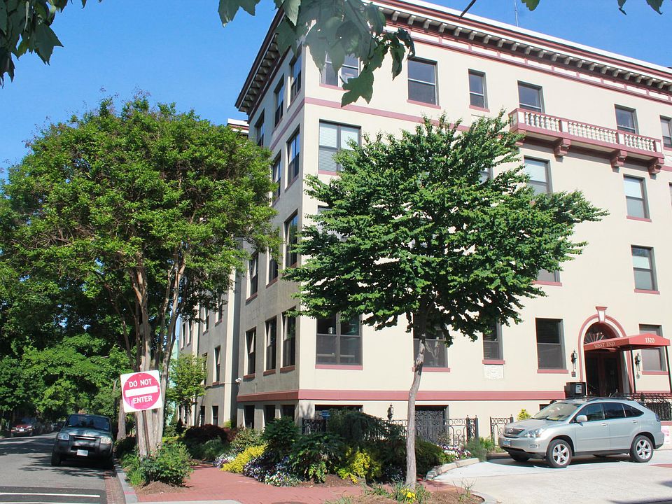 Building, 21st Street View
