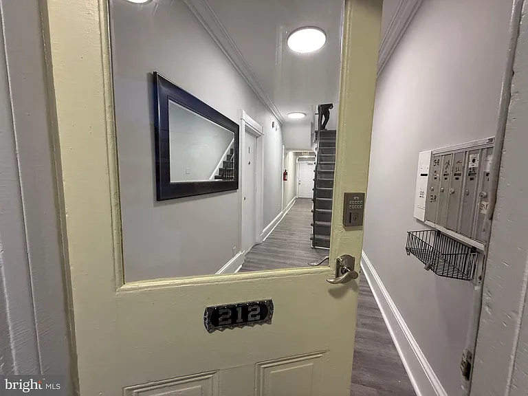 212 Warren St #2 — Photo 12
