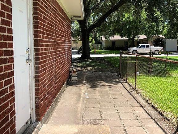 2nd image of 428 20th Ave N