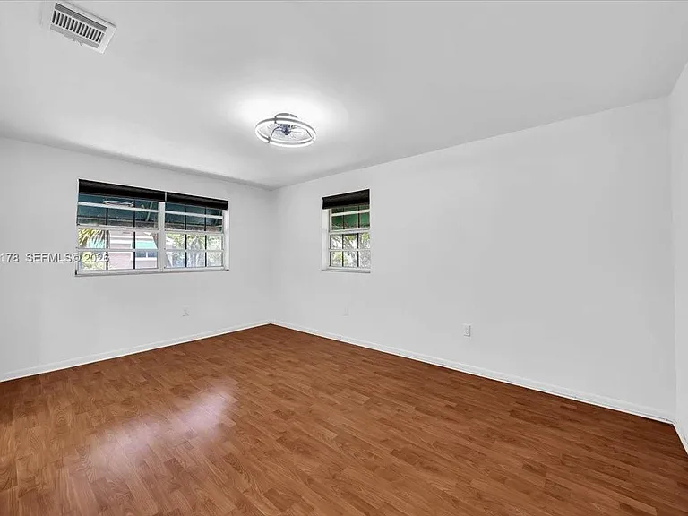 12370 SW 52nd St — Photo 28