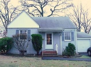 449 Sutton Ave, Hackensack, NJ 07601