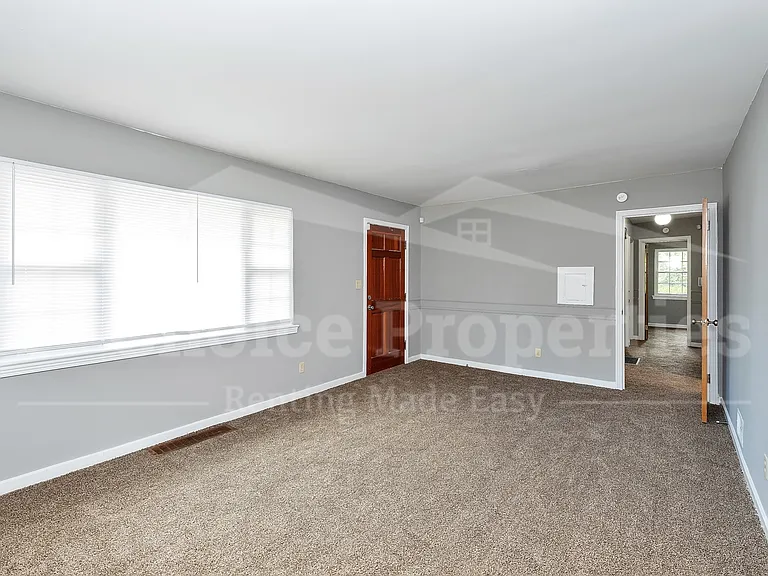 1177 Five Mile Rd — Photo 7