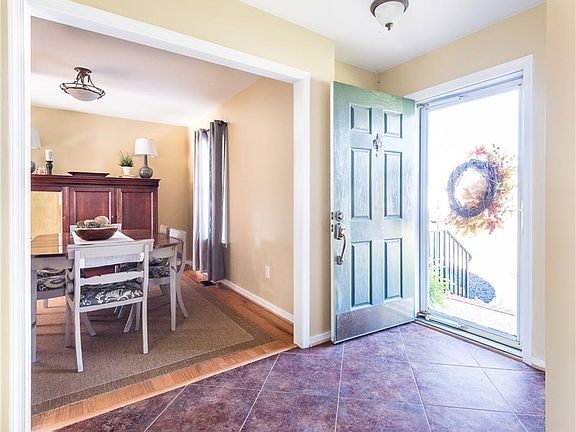 4th image of 6357 Yellowrose Ln