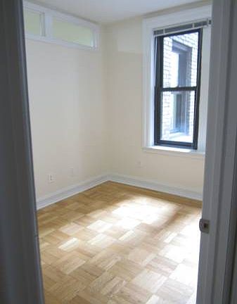 3rd image of 146 W 79th St