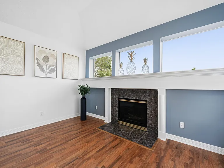 7211 Savannah Glen Ln W — Photo 24